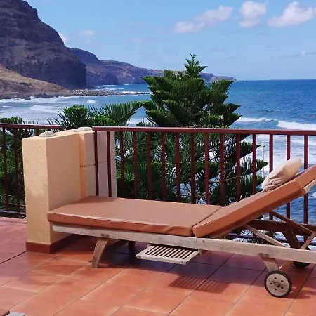 Facing The Ocean شقة *